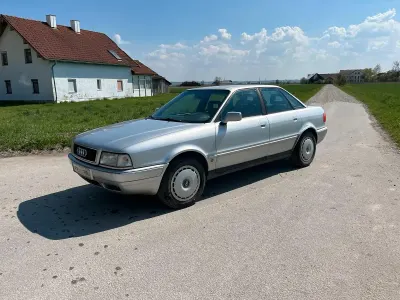 Käytetty Audi 80 90 HP (66 kW) 1994 Hopea Sedan