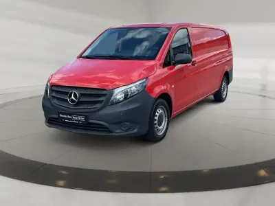 Gebraucht Mercedes Vito 136 PS (100 kW) 2022 Feuerrot Van