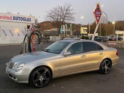 Usata Mercedes E220 Elegance 150 CV (110 kW) 2003 Grigio Berlina