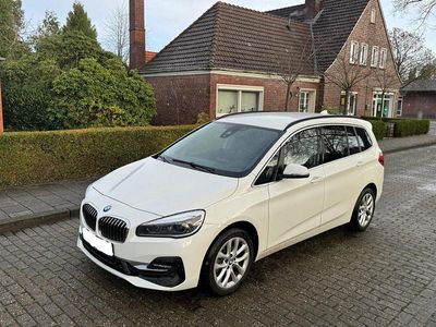 BMW 216
