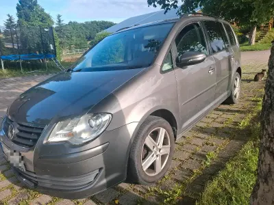 Gebraucht VW Touran 140 PS (102 kW) 2009 Grau Van / Kleinbus