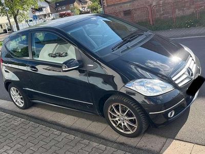 Gebraucht Mercedes A160 95 PS (69 kW) 2010 Schwarz Kleinwagen