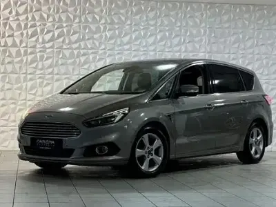 Gebraucht Ford S-MAX Titanium 190 PS (139 kW) 2015 Grau Van / Kleinbus