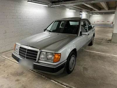Gebraucht Mercedes 230 132 PS (97 kW) 1990 Limousine