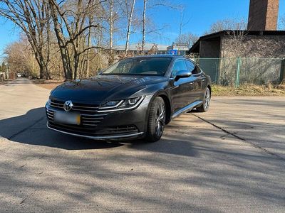 Usata VW Arteon 240 CV (176 kW) 2018 Grigio Utilitaria