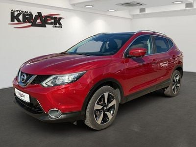 Gebraucht Nissan Qashqai 360º 163 PS (119 kW) 2015 New red (m) SUV