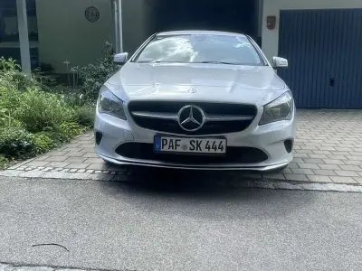 Gebraucht Mercedes CLA180 Shooting Brake 109 PS (80 kW) 2016 Silber Kombi