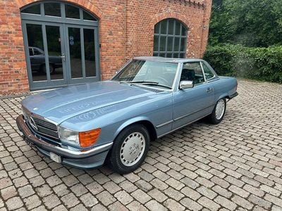 Gebraucht Mercedes 560 230 PS (169 kW) 1986 Blau Cabrio