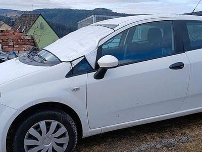 Gebraucht Fiat Punto 65 PS (47 kW) 2009 Weiß Kleinwagen