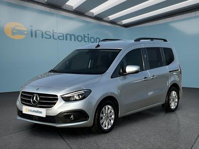 Gebraucht Mercedes T180 116 PS (85 kW) 2024 Silber Van / Kleinbus