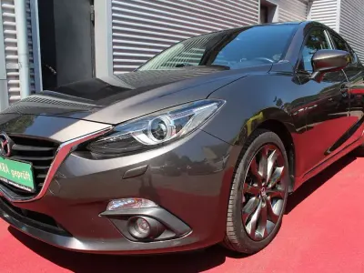 Gebraucht Mazda 3 Nakama 120 PS (88 kW) 2016 Grau Limousine