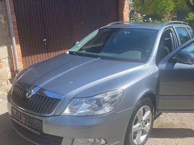 Second-hand Skoda Octavia Family 105 CP (77 kW) 2013 Gri Break