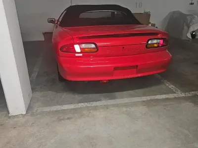 Używany Chevrolet Camaro 193 KM (141 kW) 2002 Czerwony Kabriolet