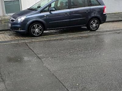 Gebraucht Opel Zafira 140 PS (102 kW) 2008 Grau Van / Kleinbus