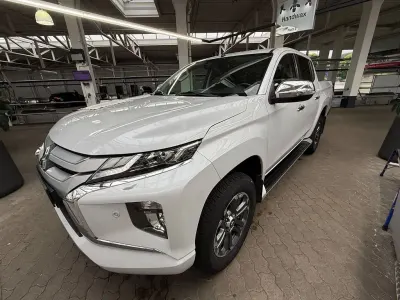 Begagnad Mitsubishi L200 Spirit 150 HK (110 kW) 2020 Vit Pickup
