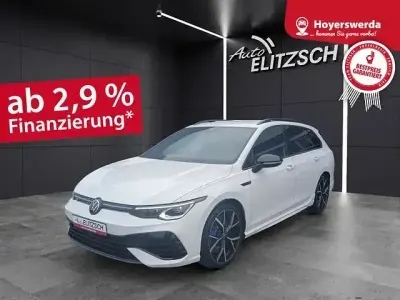 Gebraucht VW Golf VIII R 320 PS (235 kW) 2023 Pure white Kombi
