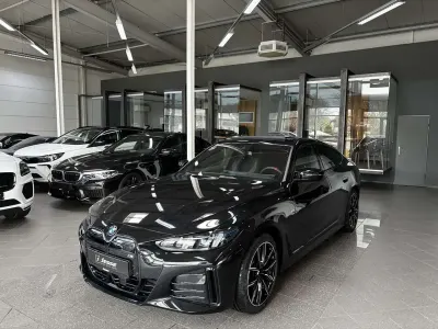 Gebraucht BMW i4 M Sport 442 kW (601 PS) 2025 Black sapphire metallic Limousine