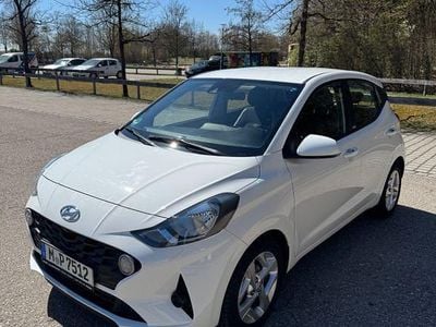 Gebraucht Hyundai i10 Prime 67 PS (49 kW) 2021 Weiß Kleinwagen
