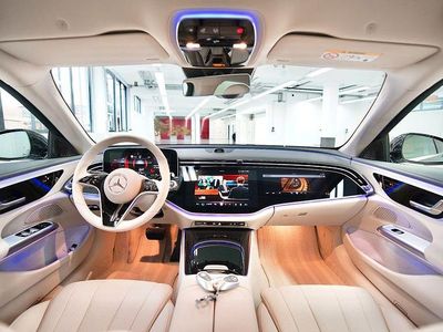Schwarz Gebraucht 2024 Mercedes E200 Advanced Limousine | 49.950 € (Fairer Preis)