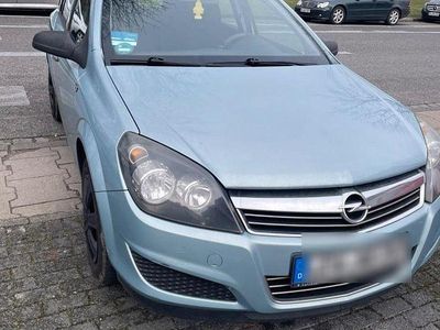 Second-hand Opel Astra Edition 90 CP (66 kW) 2009 Albastru Berlinǎ