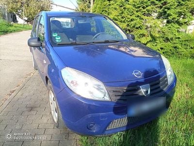 Usata Dacia Sandero Ambiance 75 CV (55 kW) 2009 Blu Berlina