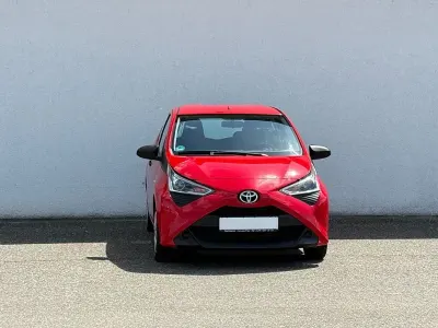 Gebraucht Toyota Aygo X Business Edition 72 PS (52 kW) 2021 Rot SUV
