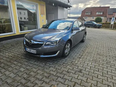 Używany Opel Insignia Edition 136 KM (100 kW) 2016 Beżowy Sedan/Limuzyna