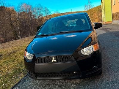 Gebraucht Mitsubishi Colt 95 PS (69 kW) 2012 Schwarz Kleinwagen