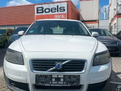 Używany Volvo C30 Momentum 136 KM (100 kW) 2008 Biały Hatchback