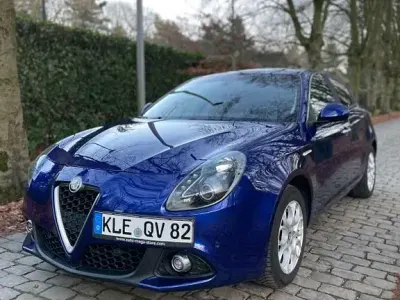 Gebraucht Alfa Romeo Giulietta 120 PS (88 kW) 2016 Blau Kleinwagen