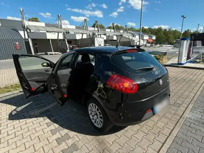 Gebraucht Fiat Bravo 105 PS (77 kW) 2011 Schwarz Kleinwagen