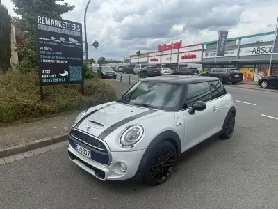Używany Mini Cooper S 192 KM (141 kW) 2018 Srebrny Hatchback