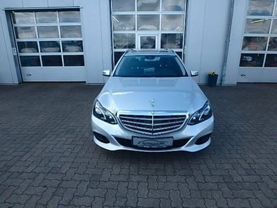 Mercedes E200