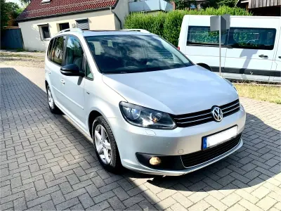 Gebraucht VW Touran Match 140 PS (102 kW) 2012 Silber Van / Kleinbus