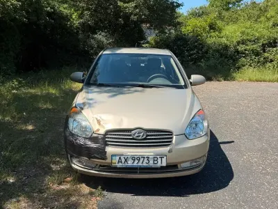 Gebraucht Hyundai Accent 2009 Gelb Limousine