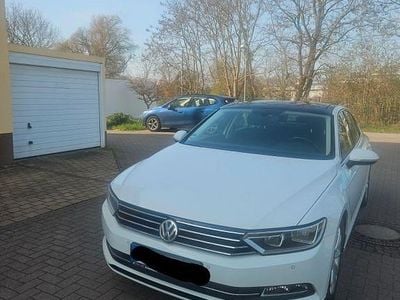 Gebraucht VW Passat Comfortline 125 PS (91 kW) 2015 Weiß Limousine