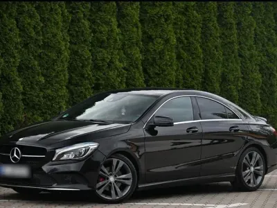 Gebraucht Mercedes CLA220 Urban 177 PS (130 kW) 2016 Schwarz Limousine