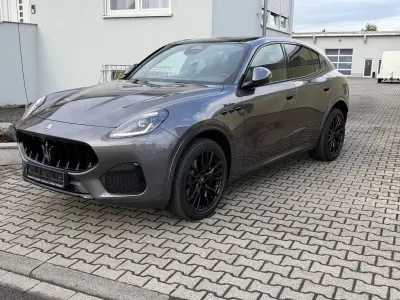 Neu Maserati Grecale 330 PS (242 kW) 2026 Grau SUV