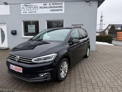 Schwarz Gebraucht 2017 VW Touran Highline Van / Kleinbus | 13.990 € (Guter Preis)