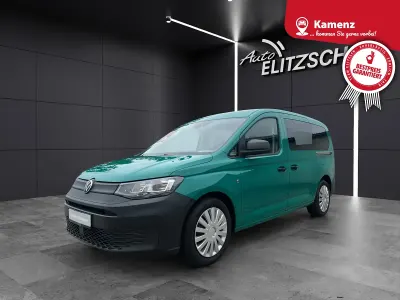 Gebraucht VW Caddy Maxi Basis 102 PS (75 kW) 2022 Friesengrün Van / Kleinbus