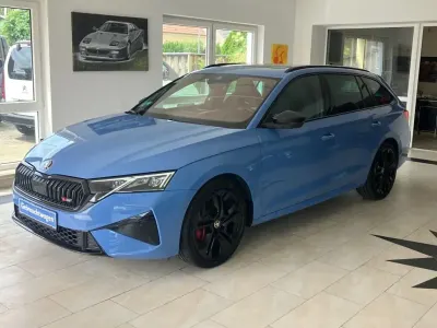 Gebraucht Skoda Octavia RS 265 PS (194 kW) 2024 Italy blau Kombi