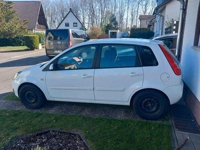 Begagnad Ford Fiesta Style 80 HK (58 kW) 2007 Halvkombi