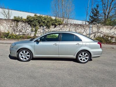 Gebraucht Toyota Avensis Executive 163 PS (119 kW) 2006 Silber Kleinwagen
