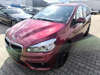 Gebraucht BMW 220 Gran Tourer Advantage 190 PS (139 kW) 2017 Rot Van / Kleinbus