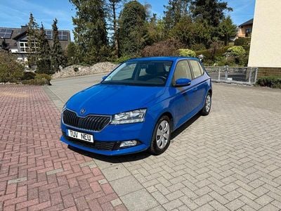 Second-hand Skoda Fabia Ambition 95 CP (69 kW) 2021 Albastru Hatchback