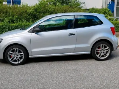 Gebraucht VW Polo 75 PS (55 kW) 2014 Silber Kleinwagen