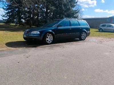 Używany VW Passat Highline 180 KM (132 kW) 2002 Niebieski Kombi