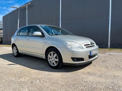 Gebraucht Toyota Corolla 96 PS (70 kW) 2004 Silber Kleinwagen