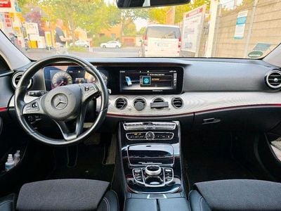 Mercedes E220