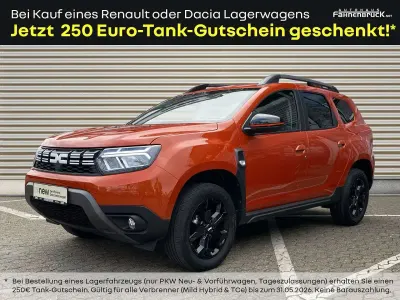 Second-hand Dacia Duster Extreme 101 CP (74 kW) 2023 Portocaliu SUV